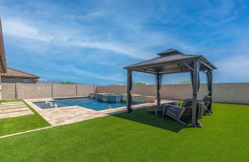 Montecito in Estrella Casa | Luxe Goodyear Oasis Pool King Suite Grill