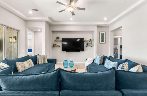 Montecito in Estrella Casa | Luxe Goodyear Oasis Pool King Suite Grill