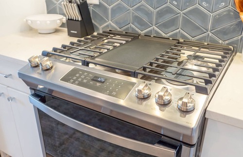 Talbot's Corner Casa | Luxe Group Stay With Hot Tub Rooftop Lounge