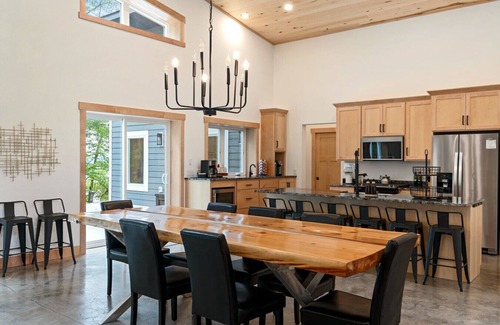 Crosslake Apartamento | Luxe Haven: Luxe Lakefront Views, Relax & Escape