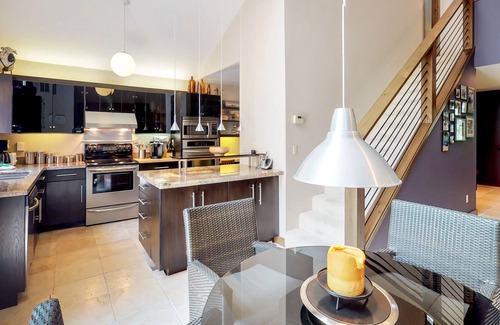 Sun Valley Casa | ¡NUEVO LISTADO! Amplia casa con piscina compartida, bañera de hidromasaje y un patio cercado - perros OK