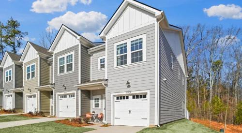 Paw Creek Casa | Luxe King 3BR Townhouse Mins to Uptown Charlotte!