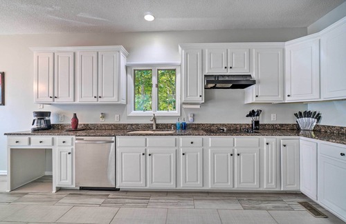 Harrison Casa | Luxe Lake Chickamauga Retreat w/ Boat Dock!