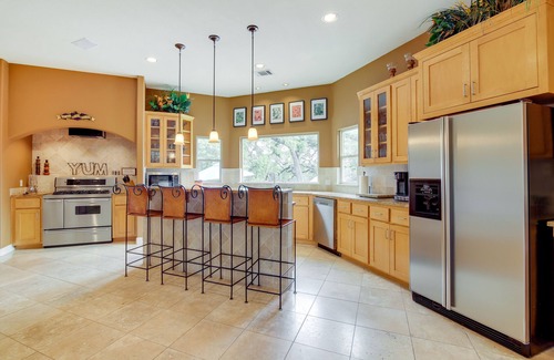 Highland Lake Estates Casa | Luxe Lake Travis Vacation Rental w/ Heated Pool