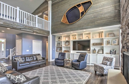 Maple City Cabaña | Luxe Lakefront Escape w/ 4 Kayaks, Hot Tub, Beach!