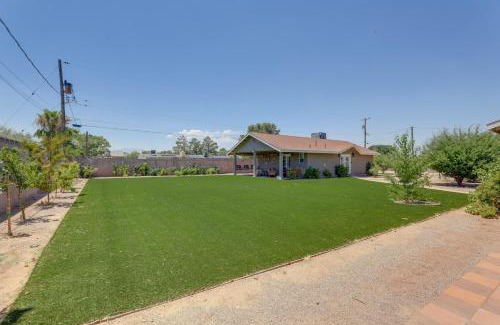 Las Vegas Casa | Luxe Las Vegas Casita with Patio about 6 Mi to Strip!