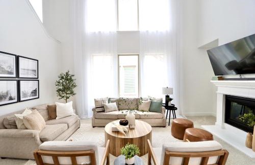 Little Elm Casa | Luxe Living 4-bedroom with fireplace & game room
