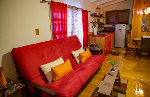 Estate Queens Quarter Casa | The Red Door Deluxe Loft