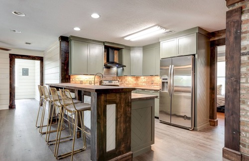 Hattiesburg Casa | Luxe Midtown Gem, Walk to USM - The Longleaf House