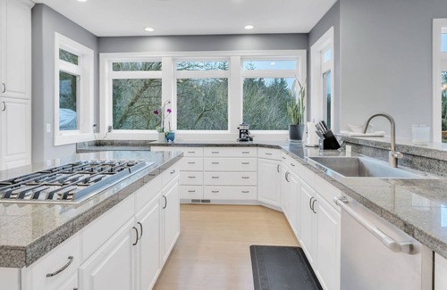Northwest Portland Casa | Luxe, modern, comfortable, and close to downtown!