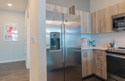 North Kansas City Apartamento | Luxe Modern Suite | Jazz Room | Kansas City, MO