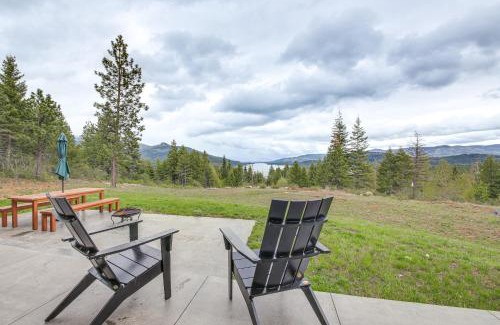 Priest River Casa | Luxe Mtn-View Escape 5 Mi to Dtwn Priest River!