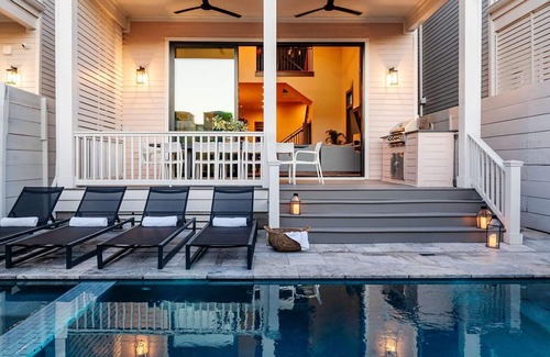 Faubourg Lafayette Hotel | Luxe New Unit With Heated Pool & Hot Tub