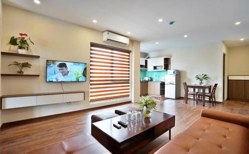 Nhat Tan Hotel | Luxe Paradise Apartment Lac Long Quan