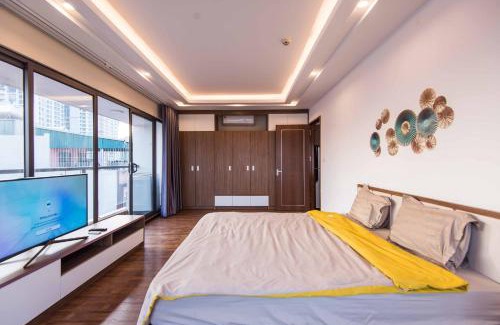 Nhat Tan Hotel | Luxe Paradise Apartment Lac Long Quan