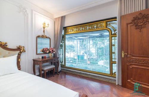 Tay Ho Hotel | Luxe Paradise Suite Hotel Trich Sai