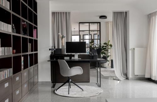 Gare Apartamento | Luxe Penthouse 2BR