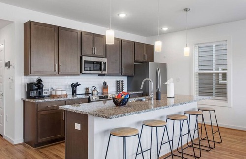 North Chesterfield Apartamento | Luxe Penthouse 'n Old Town Manchester with Views!