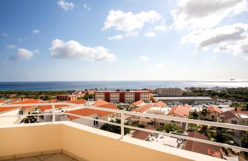 Piscadera Apartamento | Luxe Penthouse Royal Palm