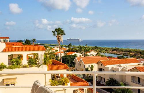 Piscadera Apartamento | Luxe Penthouse Royal Palm