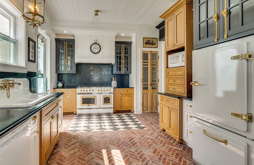 Bokeelia Casa | Luxe Pine Island Living: Historic Old Florida Gem!