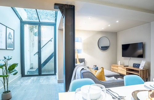 Fulham Broadway Apartamento | Luxe Pristine 2BR near Buckingham Palace