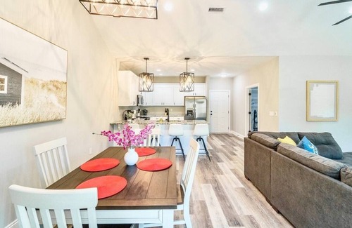 Dothan Casa | Luxe Private Dothan Oasis Near Historic Downtown!