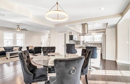 Baltimore Casa | Luxe Private Getaway in the Heart of Baltimore!