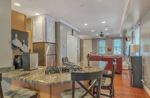 Southeast Casa | Luxe Private Getaway in the Heart of Capitol Hill!