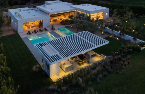 Central Malibu Casa | Luxe Private Pool w/ Ocean Views near Point Dume