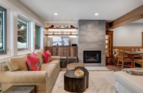 Warm Springs Casa | Luxe Prospector Condo Steps to Lift with Hot Tub