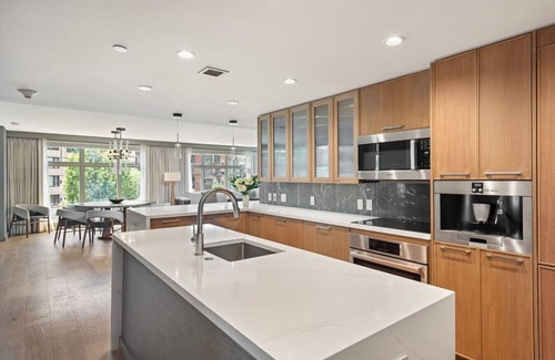 Snowmass Village Condominio | Luxe Resort Penthouse - Ski in Ski Out 3 Bedroom