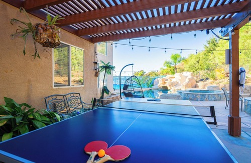 El Cajon Casa | Luxe Resort Style Home Stunning 8 Beds with Pool