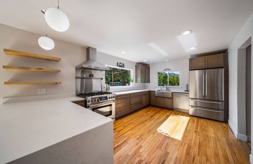 Hermosa Casa | Luxe Retreat at Celebration Pond - 6BR, 4.5 BA, WIFI, A/C, Optional HotTub