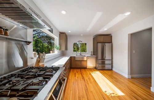 Hermosa Casa | Luxe Retreat at Celebration Pond - 6BR, 4.5 BA, WIFI, A/C, Optional HotTub