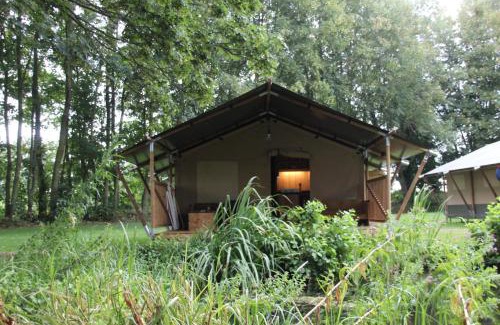 Hommerts Otro | Luxe safaritent aan het water - September aanbieding! - Recreatiepark de Uilenburg