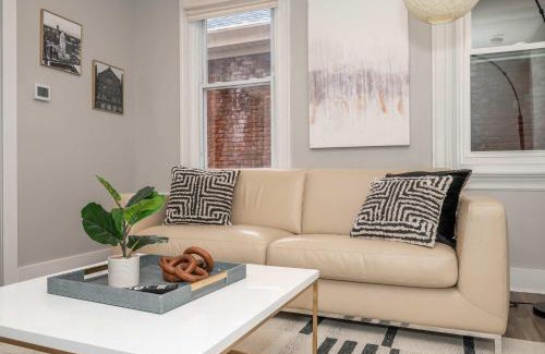 Covington Casa | LUXE Spot Suites