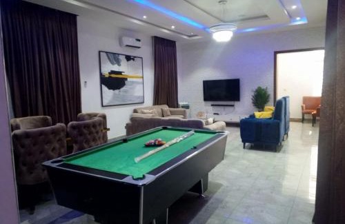 Ajah Apartamento | Luxe Stays