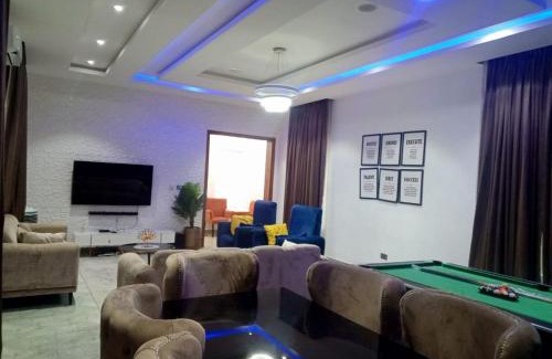 Ajah Apartamento | Luxe Stays