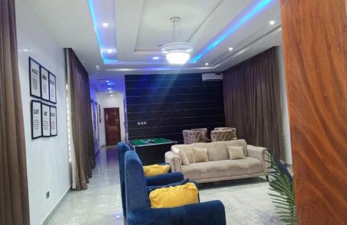 Ajah Apartamento | Luxe Stays