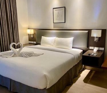 Bonifacio Global City Apartamento | Luxe Suite Stays at Bonifacio Civic Center Tower