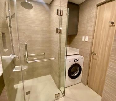 Bonifacio Global City Apartamento | Luxe Suite Stays at Bonifacio Civic Center Tower