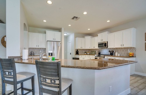 Sycamore Farms Casa | Luxe Surprise Home: Pool, Putting Green & Hot Tub!