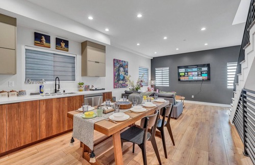 Sherman Oaks Casa | Exclusivo Hogar de Estreno 2024
