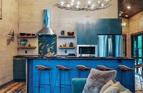 Hidden Lake Cabina | LUXE TREEhouse with amazing view! Perfection! Romantic paradise! Sauna! Slide!