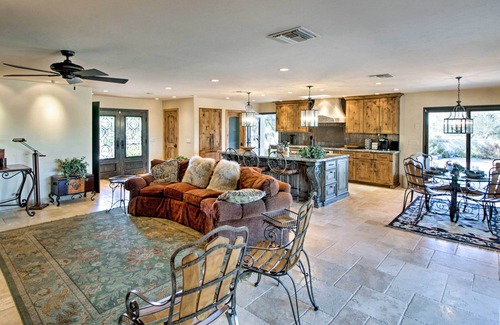Tortolita Casa | ¡NUEVO! Luxe Tucson Vineyard Home w / Views y Fire Pit