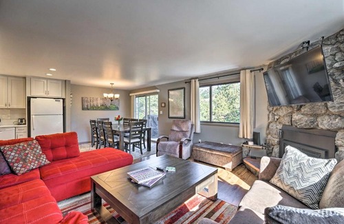 Estes Park Casa | Luxe Updated Home with Grill and Hot Tub 4 Mi to RMNP