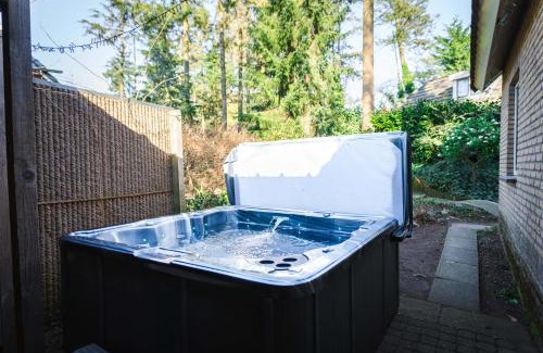 Lunteren Casa | Luxe vakantiehuis in het bos met jacuzzi en sauna