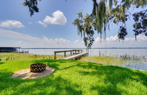 Tavares Casa | Luxe Waterfront Oasis with Dock - Direct Lake Access