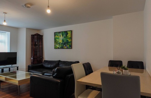 Old Trafford Apartamento | LuxeLiving Apartment